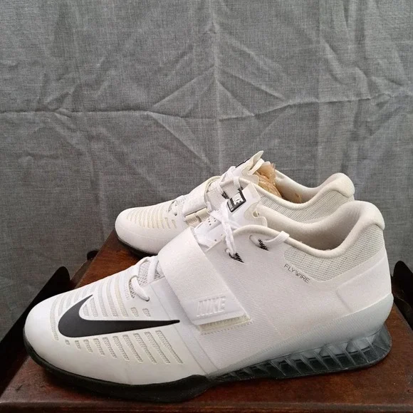 %Nike Romaleos 3 White/Black CrossFit Men Weightlifting Shoes Sz 15 / A 31 Size 15 - Nike Romaleos 3 White for sale online | eBay main image 2